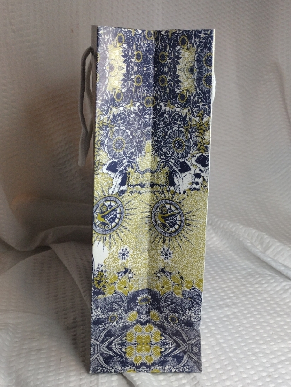 Dior Navy and Yellow Floral Gift Bag - Picture 4 of 7